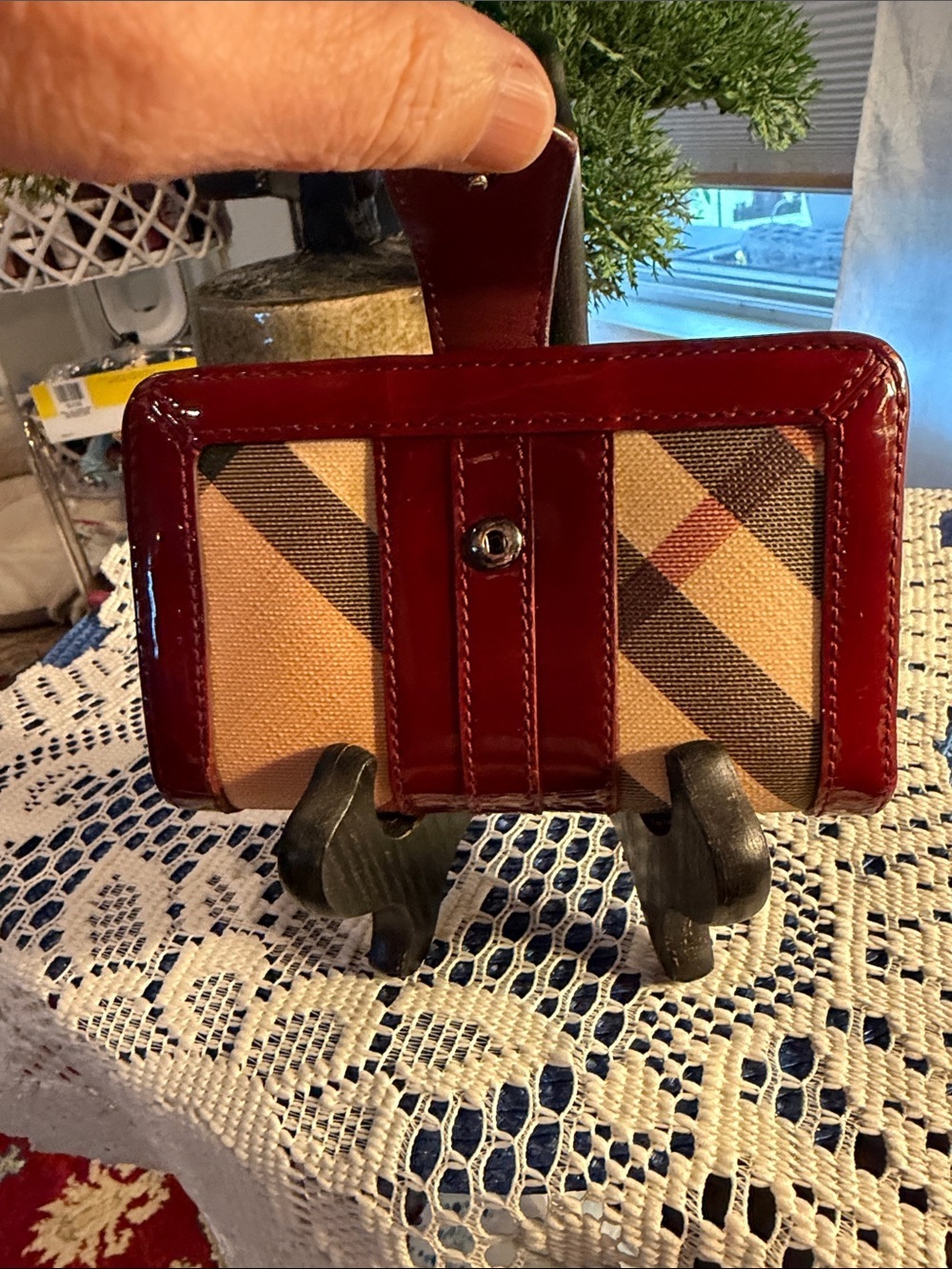 Beautiful Vintage Burberry Wallet - Picture 2 of 13